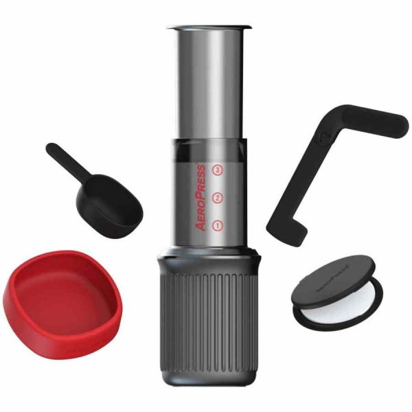Desfrute do sabor intenso do café fresco com a Cafeteira AeroPress Go - Compressão de café rápida e simples para sua conveniência!