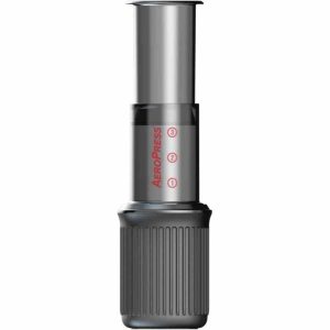 Cafeteira AeroPress Go compacta, ideal para viagens - Compre Online e Desfrute de Café Fresco em Qualquer Lugar!