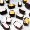 Folhados de Malva com Caramelo Salgado e Chocolate Negro 6 x 100 g - Delicie-se com esta iguaria gourmet exclusiva!