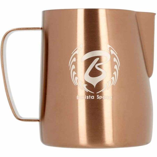 Jarra de leite Barista Space em cobre, ferramenta essencial para baristas profissionais. Material de alta qualidade para preparar bebidas deliciosas.