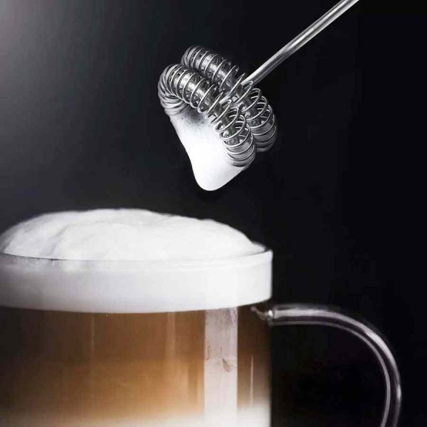 Batedor de leite Bialetti Montalatte: mistura perfeita com carregador USB para espuma cremosa. Adquira já o seu!