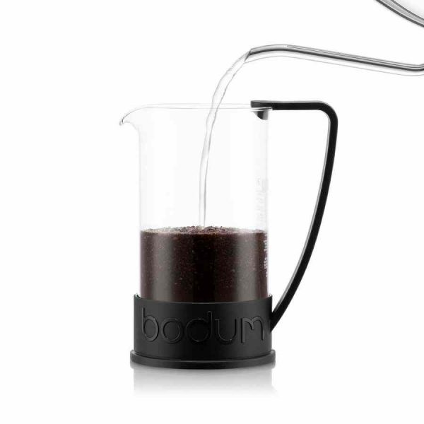 Cafeteira Bodum Brasil Prensa Francesa 8 Copos, 1000 ml - Prepara café intenso e aromático com esta prensa francesa de alta qualidade. Ideal para os amantes de café exigentes. Compre online!