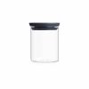 Frasco de vidro empilhável Brabantia com tampa cinza para organização da cozinha, armazenamento de alimentos e decoração de estilo.