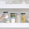 Frascos de vidro empilháveis Brabantia com tampa cinza - Organização e estilo na cozinha - Compre online agora!