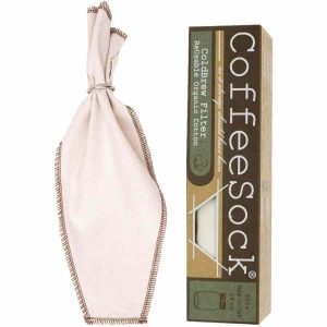 Crie café fresco e delicioso com o Filtro CoffeeSock DIY ColdBrew 64 onças. Aproveite o melhor da sua bebida favorita! #café #ColdBrew #CoffeeSock