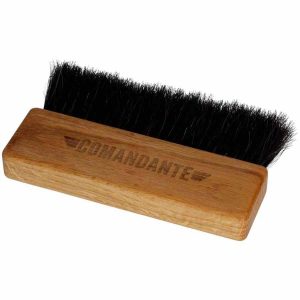 Pincel Commander MAX Barista #2 de alta qualidade para artistas exigentes. Ideal para detalhes precisos e um acabamento impecável. Compre online agora!