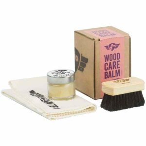 Conjunto de bálsamo Commander Wood Care para cuidar da madeira - Produto de alta qualidade para compra online.