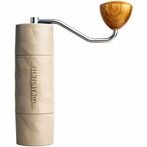 Moedor de café manual Commander X25 Trailmaster, Dune - Design elegante para moer café fresco em casa. Aproveite o sabor do café premium!