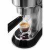 Máquina de café expresso DeLonghi Dedica EC685.M em aço para um café perfeito em casa. Compre agora e aproveite!