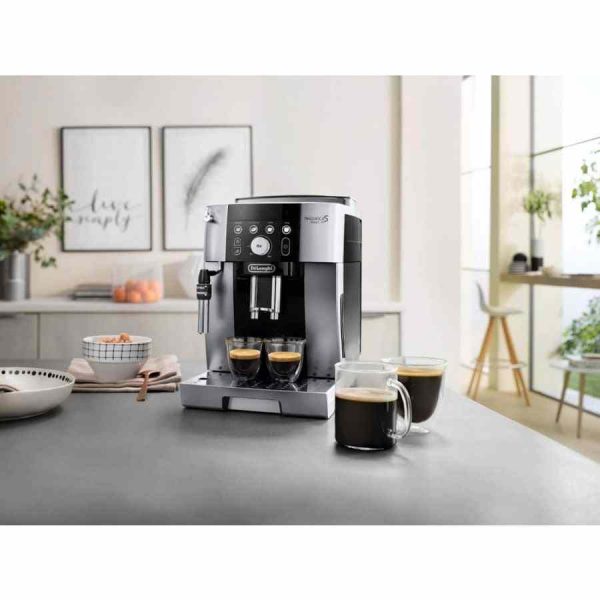 Máquina de café DeLonghi ECAM250.23.SB Magnifica S, design inteligente e sofisticado para preparar café em casa. Compre já!