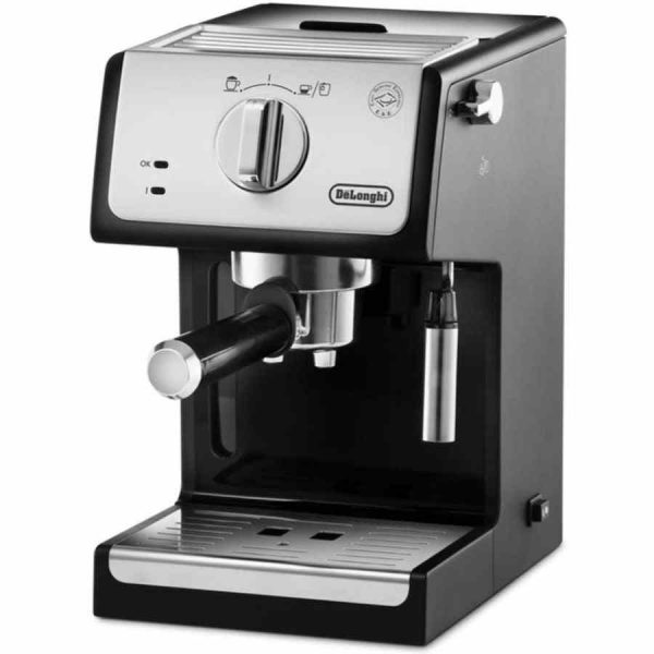 Máquina de café expresso DeLonghi ECP33.21.BK, design prateado e preto para saborear um café perfeito em casa.