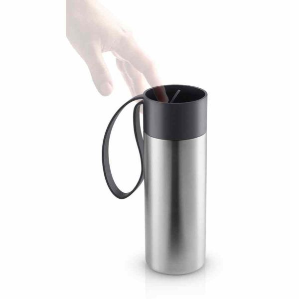 Caneca térmica Eva Solo To Go, preta - Mantenha a sua bebida quente por mais tempo com estilo. Perfeita para viagens e uso diário. Compre online agora!