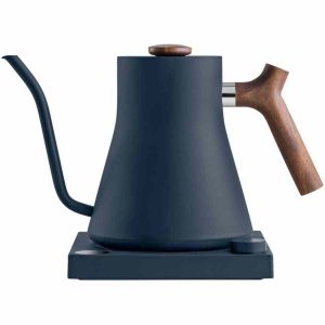 Chaleira Elétrica Fellow Stagg EKG, 900 ml, Regulador de Temperatura. Design elegante e funcional para quem aprecia chá de qualidade.