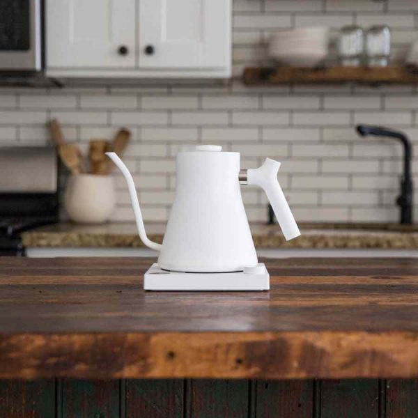 Chaleira Elétrica Fellow Stagg EKG de 900 ml - Controlo de Temperatura Variável para o Melhor Café - Compre online e surpreenda-se!