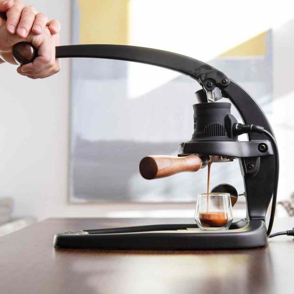 Máquina de café expresso manual Flair 58 Plus para os amantes do café perfeito. Compre agora e saboreie a excelência em cada chávena!
