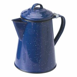 Cafeteira GSI ao ar livre: Prepare café delicioso nas suas aventuras ao ar livre com esta cafeteira durável e prática. Ideal para os amantes de café!