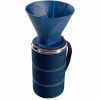 Desfrute de café fresco em qualquer lugar com o Sistema de café GSI Outdoors JavaDrip em azul. Compacto e durável, perfeito para aventuras ao ar livre.