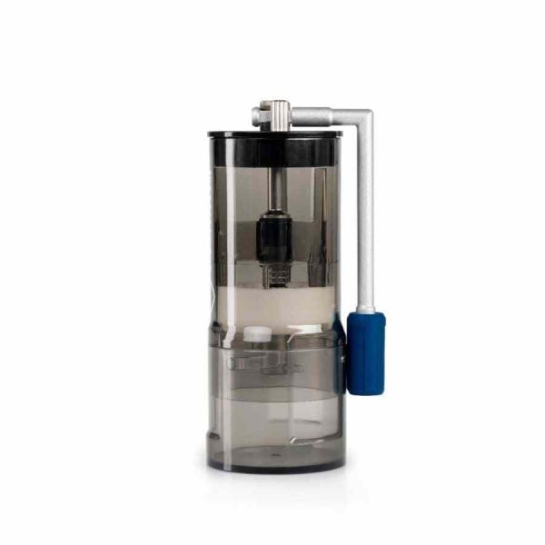 Moedor de café GSI Outdoors JavaGrind - Aprecie o sabor autêntico do café moído fresco com este moedor de alta qualidade para uso em aventuras ao ar livre. Ideal para acampamentos e viagens. Compre agora!