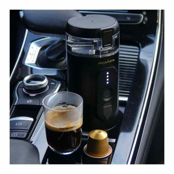 Máquina de café expresso portátil Handpresso E-presso com bateria recarregável para saborear café fresco em qualquer lugar.