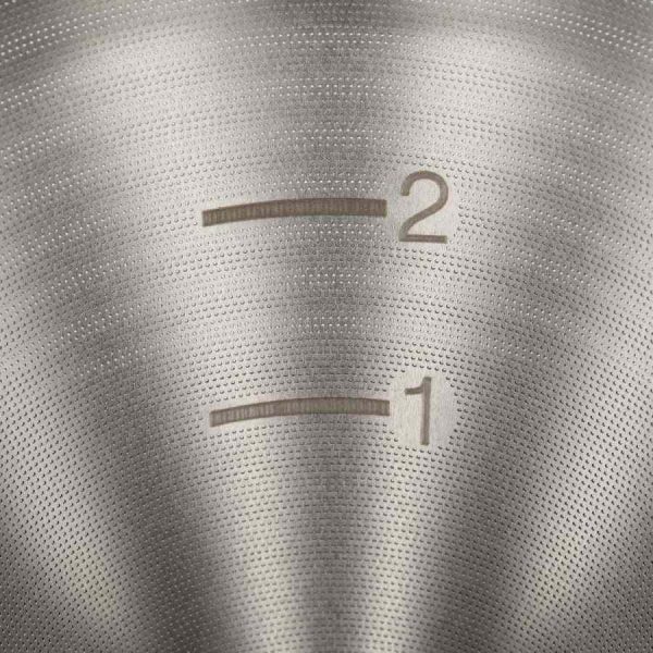 Gotejador de metal de malha dupla Hario V60-01 para café fresco. Utensílio premium para preparar café artesanal. Compre online!