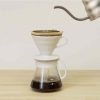 Conjunto de gotejadores de cerâmica Hario V60-02 600 ml, branco - Preparação de café sofisticada e precisa com este conjunto elegante da Hario. Ideal para verdadeiros apreciadores de café!