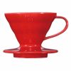 Gotejador de café em cerâmica Hario V60 tamanho 01 para extração perfeita de café fresco. Ideal para apreciadores de café.