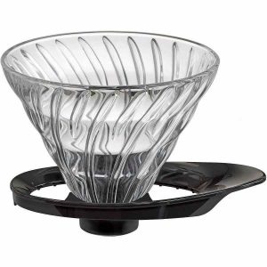 Gotejador de café Hario V60 tamanho 02 em vidro preto - prepare o café perfeito com estilo e qualidade. Ideal para apreciadores de café.