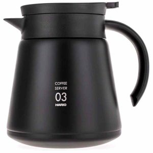 Servidor Hario V60 isolado em aço inoxidável 800 ml preto para café fresco. Ideal para manter a temperatura e o sabor. Qualidade premium.
