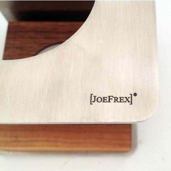 Estação de gotejamento com filtro JoeFrex em nogueira, design elegante para café perfeito. Compre online!