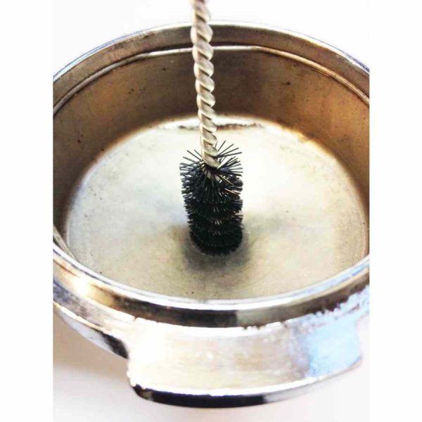 Escova de limpeza de portafiltro Joefrex para manter a sua máquina de café impecável. Ferramenta de limpeza essencial para a manutenção do seu equipamento.
