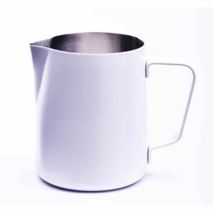 Jarro de Leite JoeFrex revestido em pó de 350 ml para fazer espuma de leite perfeita. Ideal para baristas profissionais e amantes de café. Compre online!