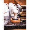 Apoio para Prensador JoeFrex, Cortiça - Suporte elegante para prensador de café, ideal para manter a ordem na cozinha. Produto de qualidade premium. Compre online!
