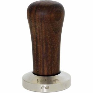 Compacto e elegante: JoeFrex Tamper com alça de madeira para um café perfeito. Ideal para baristas profissionais e amadores exigentes.