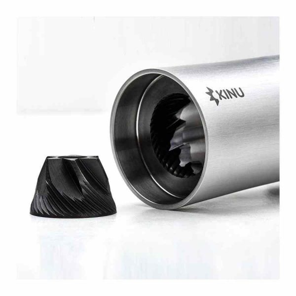 Moedor de café clássico Kinu M47 - Tecnologia de precisão para uma moagem perfeita, ideal para os amantes de café exigentes. Compre online!