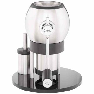 Moedor de café manual Kinu Tabletop M68, design elegante para moagem perfeita a qualquer hora do dia. Aprecie o café como nunca! Compre online.