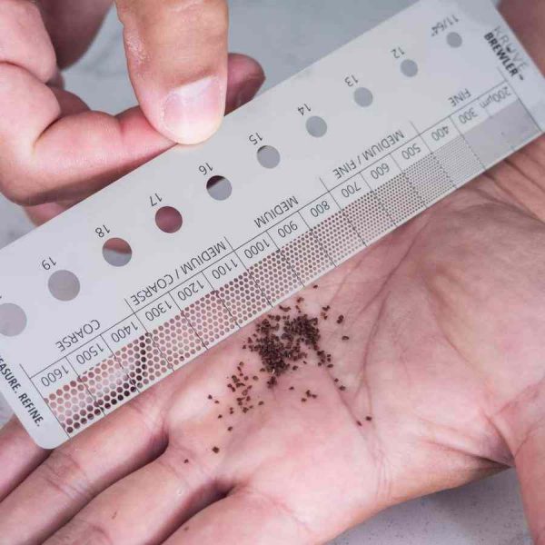 Peneira de parafuso Max para filtragem fina de alta qualidade para cozinha doméstica. Ideal para peneirar flocos de farinha e açúcar.