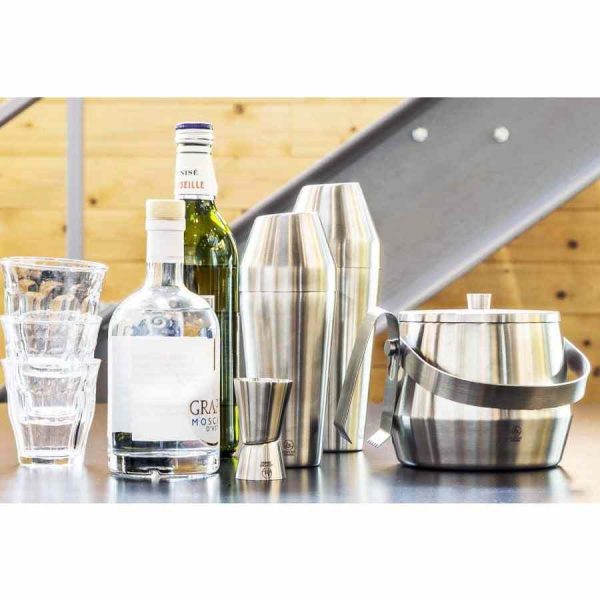 Recipiente de gelo Leopold Vienna 1L com elegância e funcionalidade para suas bebidas frescas. Acompanha pinça e tampa - ideal para qualquer ocasião especial.