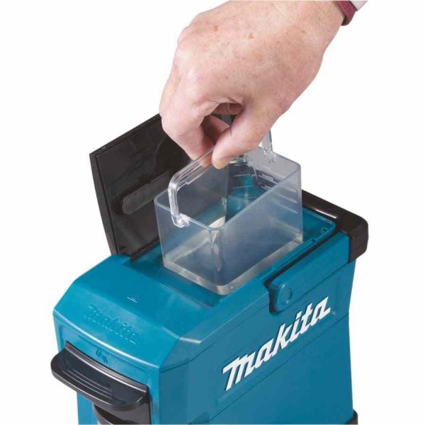 Cafeteira de lítio Makita LXT/CXT DCM501Z para café fresco a qualquer hora. Qualidade garantida para os seus momentos de pausa. Compre já!