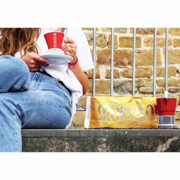 Grãos de café Mokaflor Oro - Aroma intenso e sabor exótico para os amantes de café. Compre online o melhor café de qualidade superior.