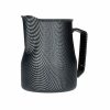 Jarra de Leite Motta Carbon Look 500 ml - Design sofisticado e qualidade premium para a sua cozinha. Compre online agora!