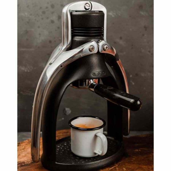 Máquina de café expresso manual ROK EspressoGC preta - Prepare o seu café perfeito com estilo e facilidade. Compre agora online!