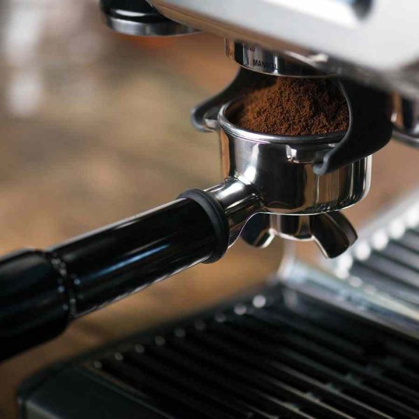 Máquina de café expresso Sage The Barista Touch para café perfeito em casa - Compre online na nossa loja.