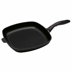 Grelha por indução Swiss Diamond XD Classic+ de 28x28 cm, durável e antiaderente para cozinhar com facilidade e qualidade. Ideal para grelhados.