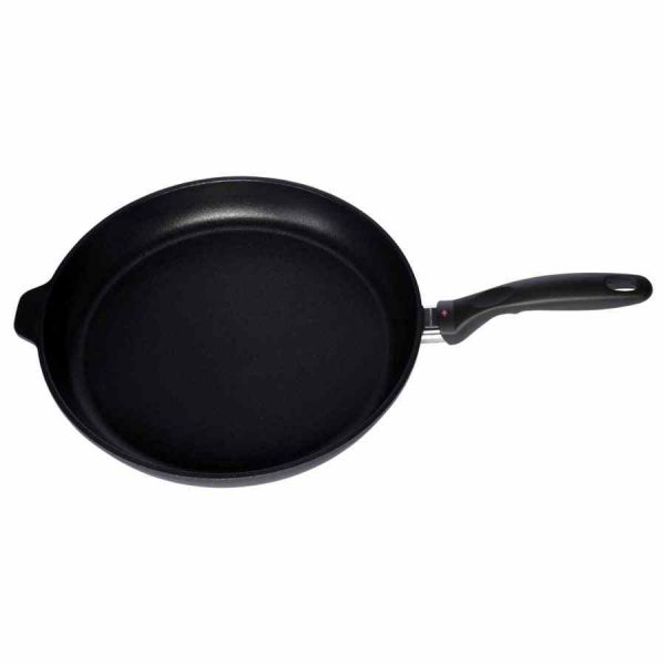 Frigideira Swiss Diamond XD para Indução: cozinhando com qualidade suíça. Aproveite já!