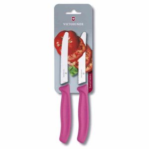 Conjunto de 2 facas de tomate da renomada marca Victorinox, ideal para cortes precisos. Aproveite a qualidade suíça em sua cozinha!