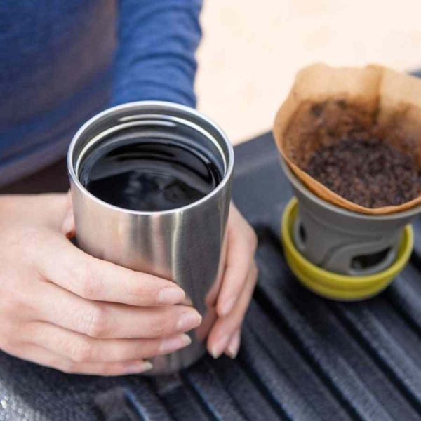Copo de café portátil Wacaco Cuppamoka para desfrutar de café fresco em movimento. Ideal para amantes de café exigentes.