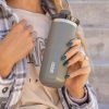 Caneca isolada a vácuo Wacaco Octaroma Lungo 300 ml, cor cinza escuro para bebidas quentes e frias. Ideal para viagens e escritório.