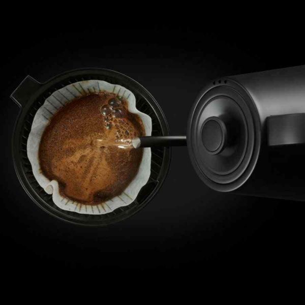 Chaleira elétrica Wilfa Svart Pour WSPOK-1000B, design elegante, eficiência 1000W, 0,8 l, preta. Ideal para bebidas quentes perfeitas.