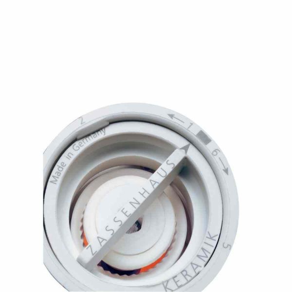 Moedor de pimenta Zassenhaus Hamburg 18 cm, branco - qualidade premium para temperar com elegância. Compre online!